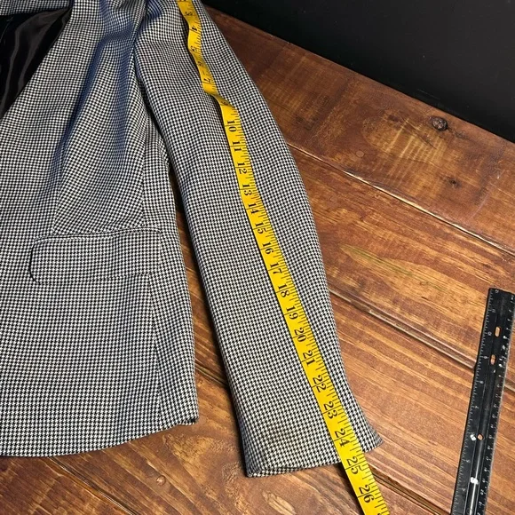 Classic Houndstooth Blazer (Black/White) - Picture 7 of 7